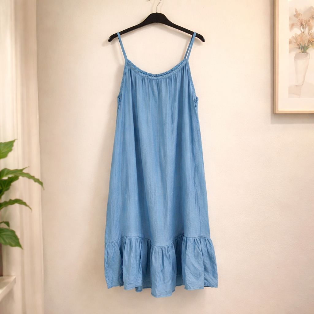TrÀgerkleid mit Volant