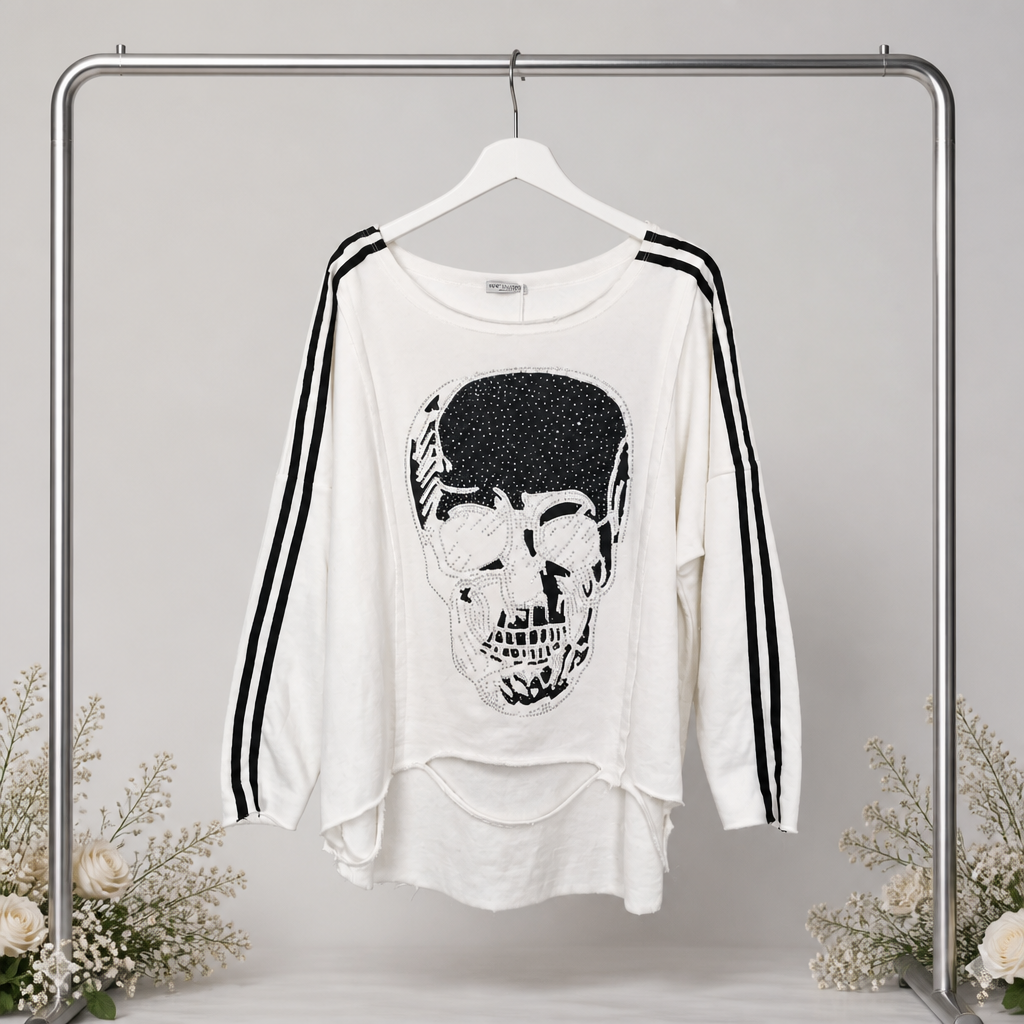 Sweater mit Totenkopf