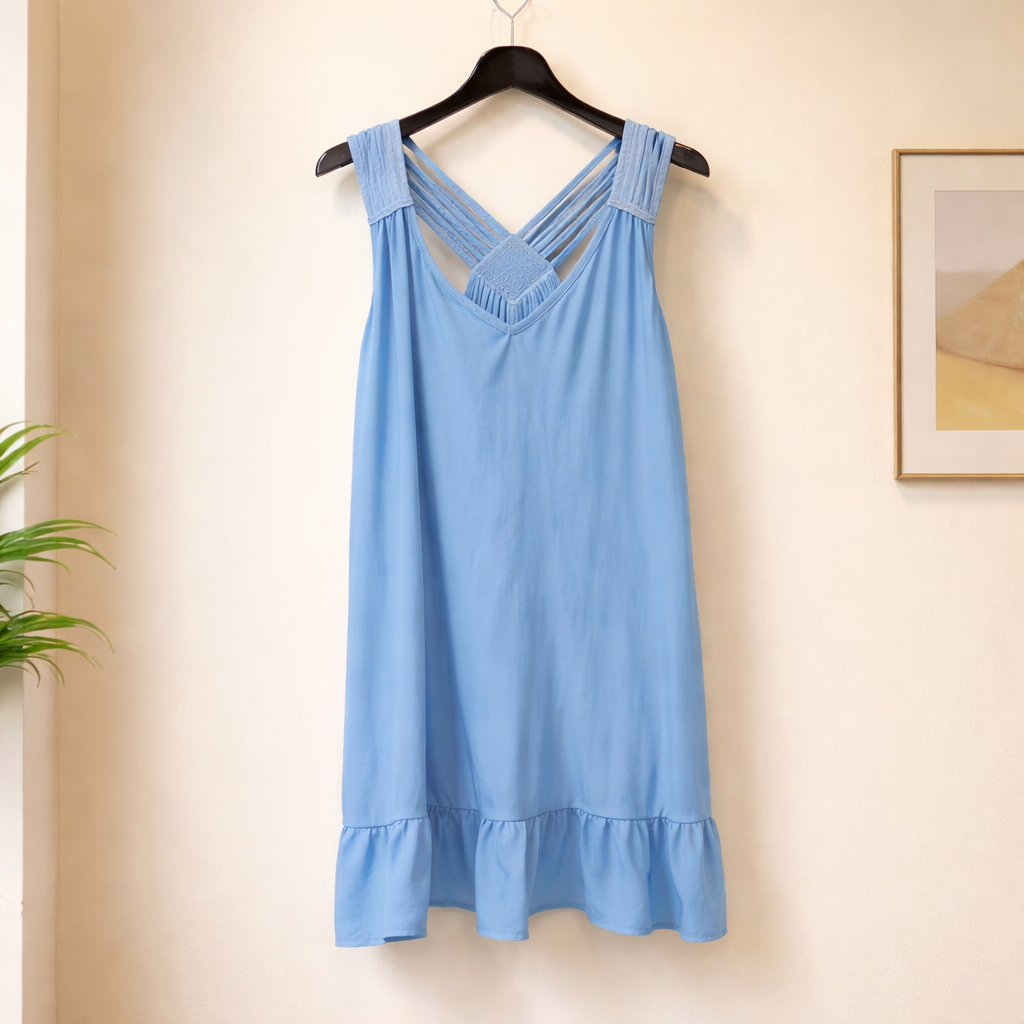 Sommerkleidchen mit Detail am Rücken