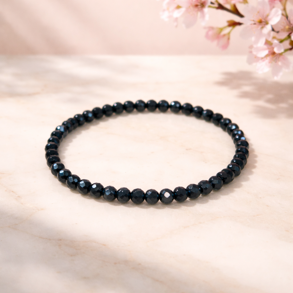 Armband aus geschliffen Glasperlen