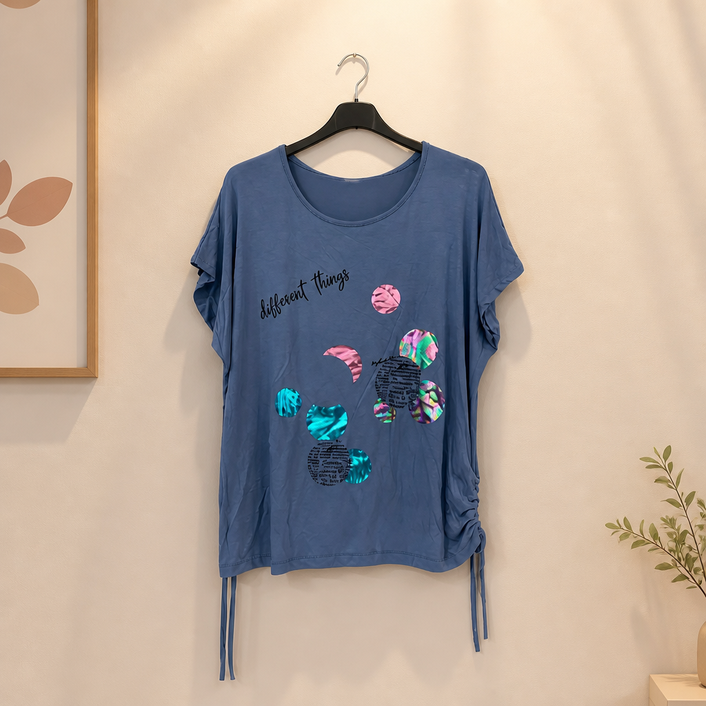 Shirt "Different Things"