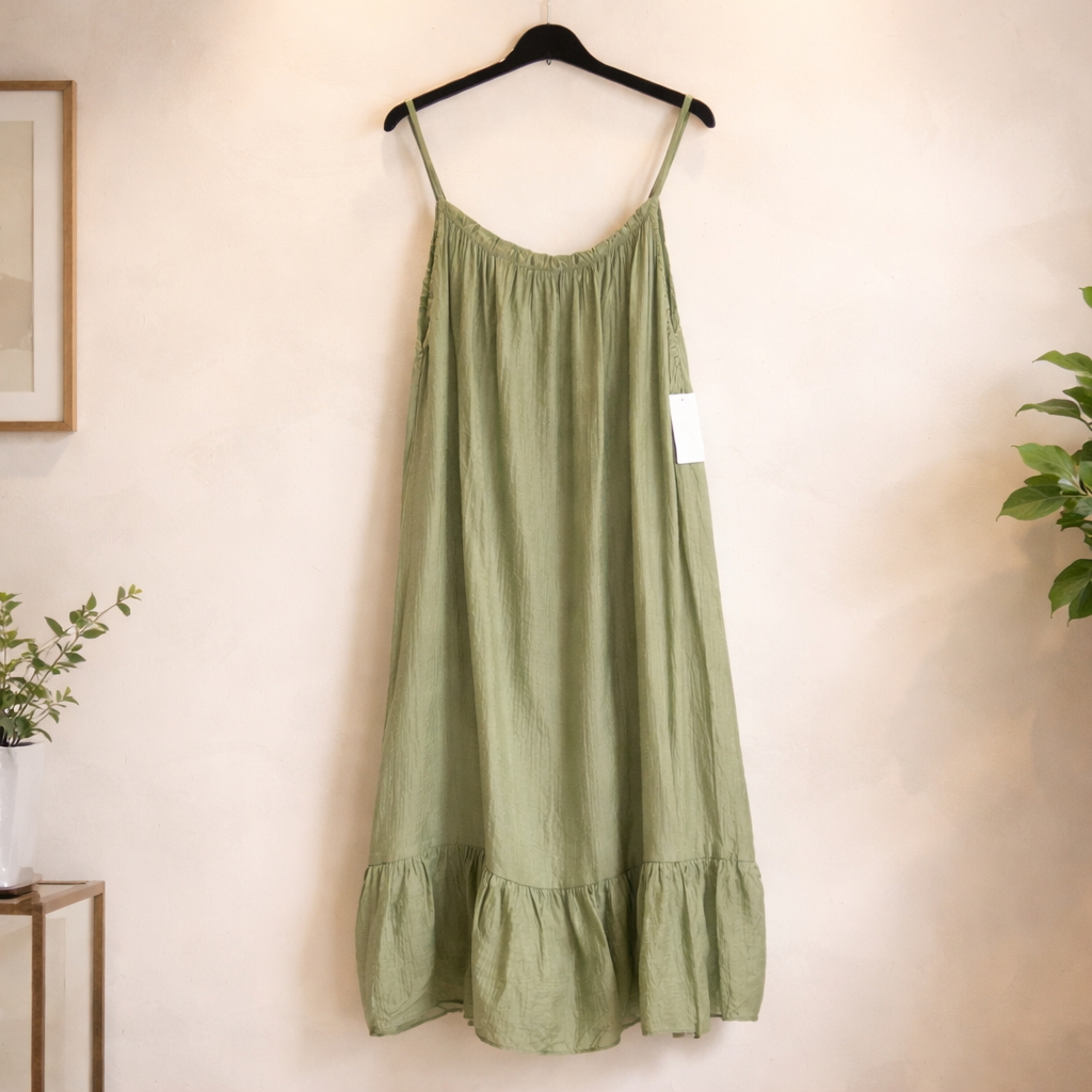 Trägerkleid mit Volant