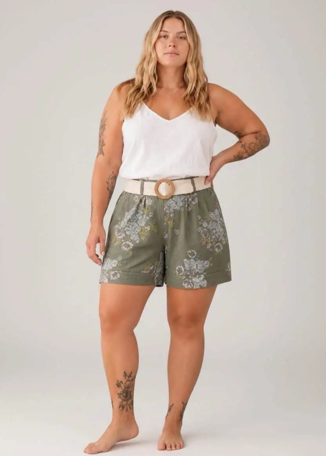 Short mit Blumenprint