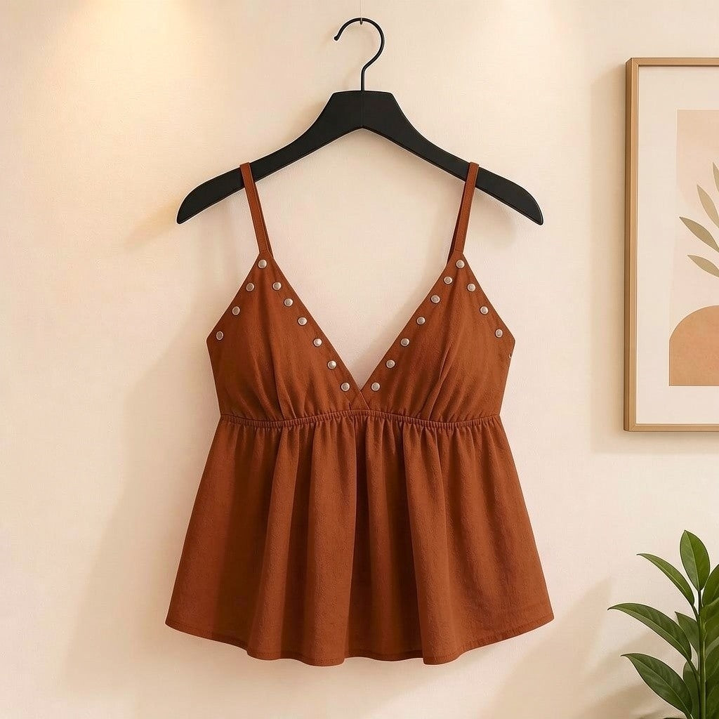 Croptop mit Nieten
