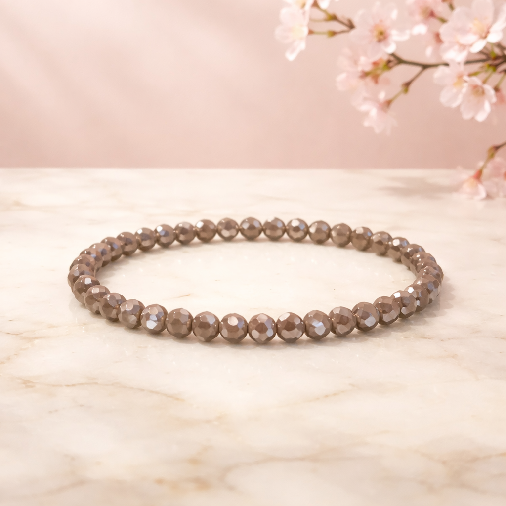 Armband aus geschliffen Glasperlen
