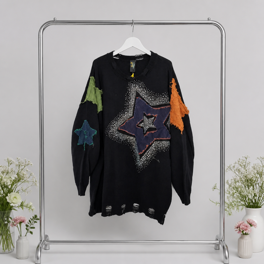 Lössiger Strickpulli mit coolen Extras