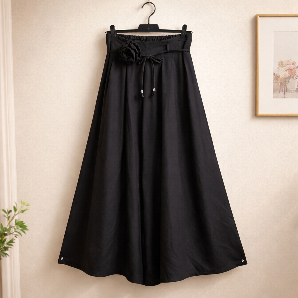 Elegante Hose mit Blumengürtel