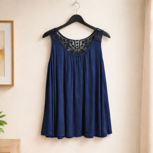 Top mit Boho Spitzen Detail