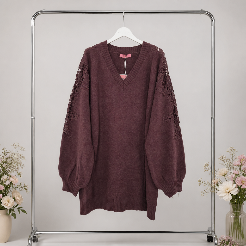 Longpulli mit Spitzendetail