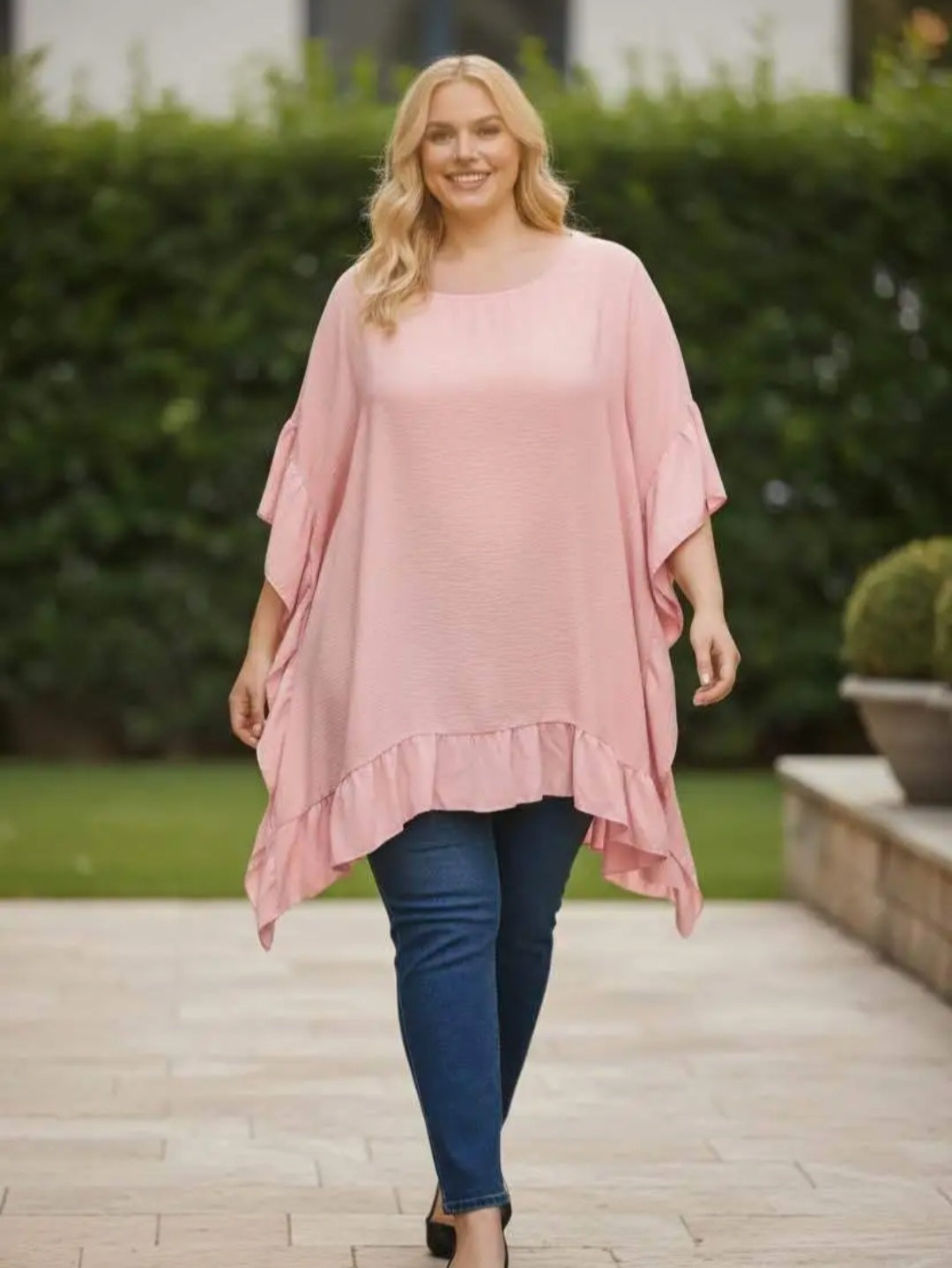 Tunika Shirt mit Volant und Stickerei am Rücken