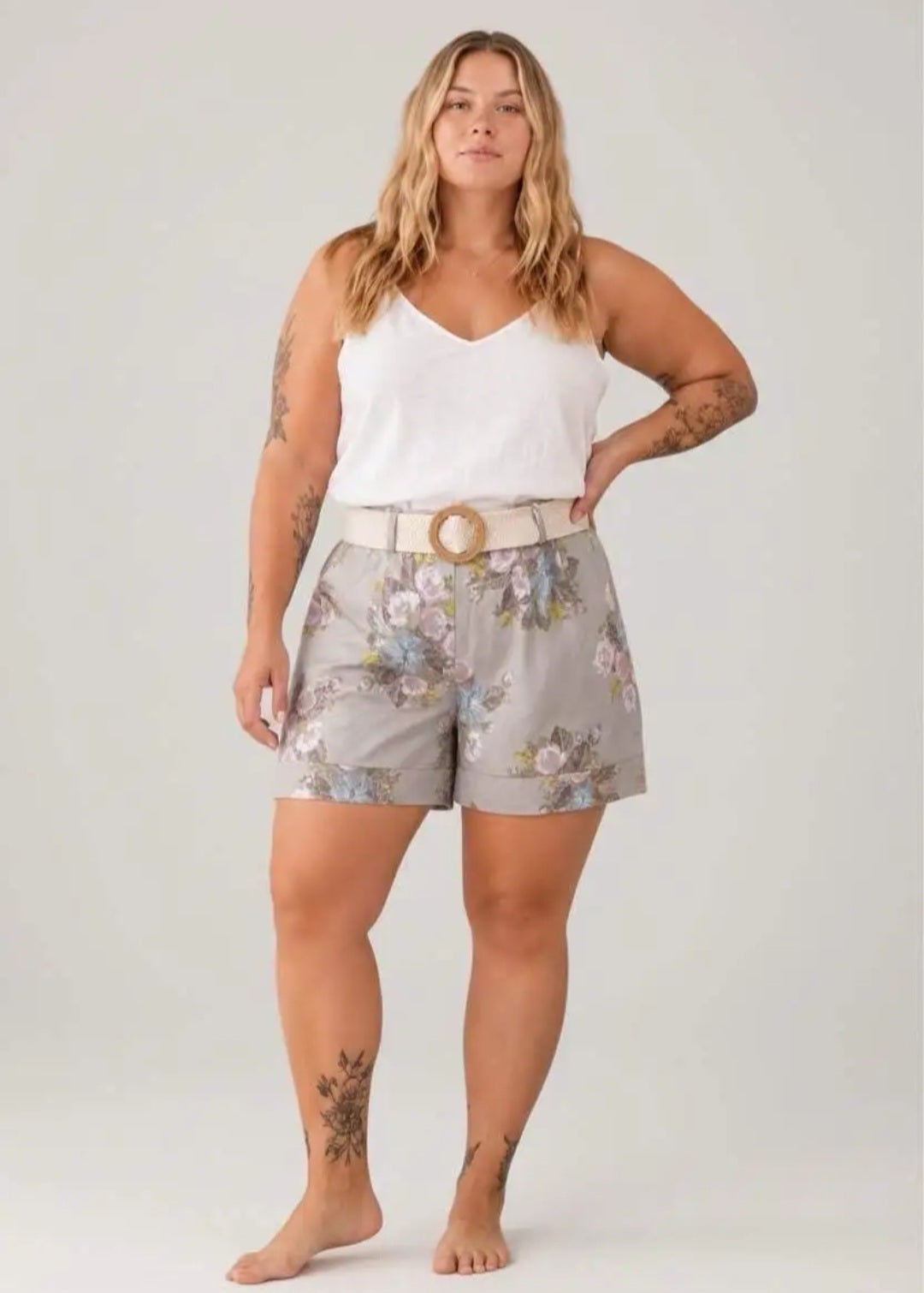 Short mit Blumenprint