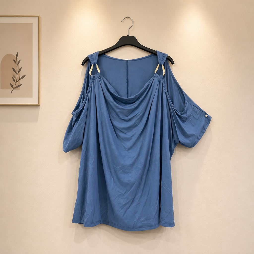 Wasserfall Shirt mit Cutouts und goldenen  Details
