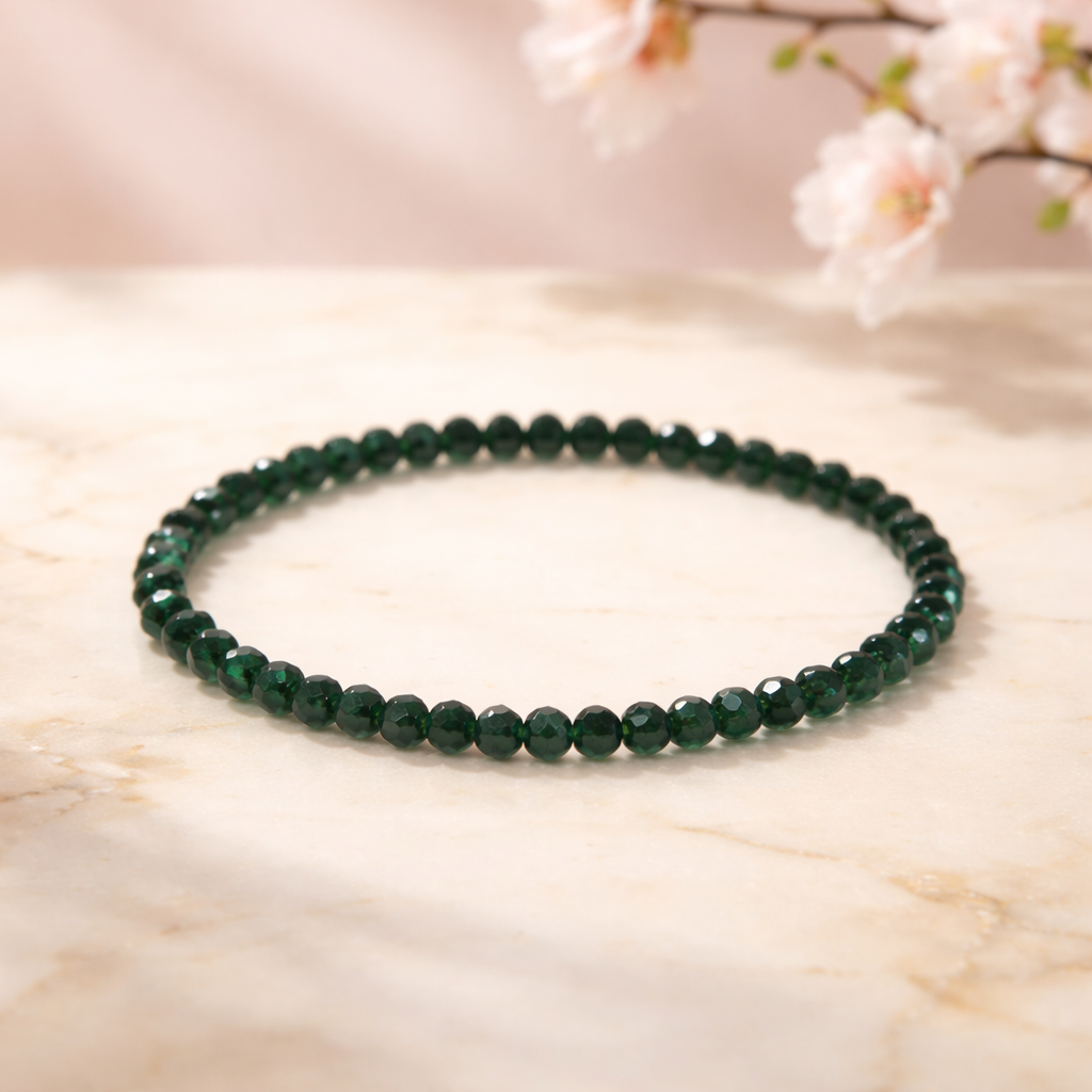 Armband aus geschliffen Glasperlen
