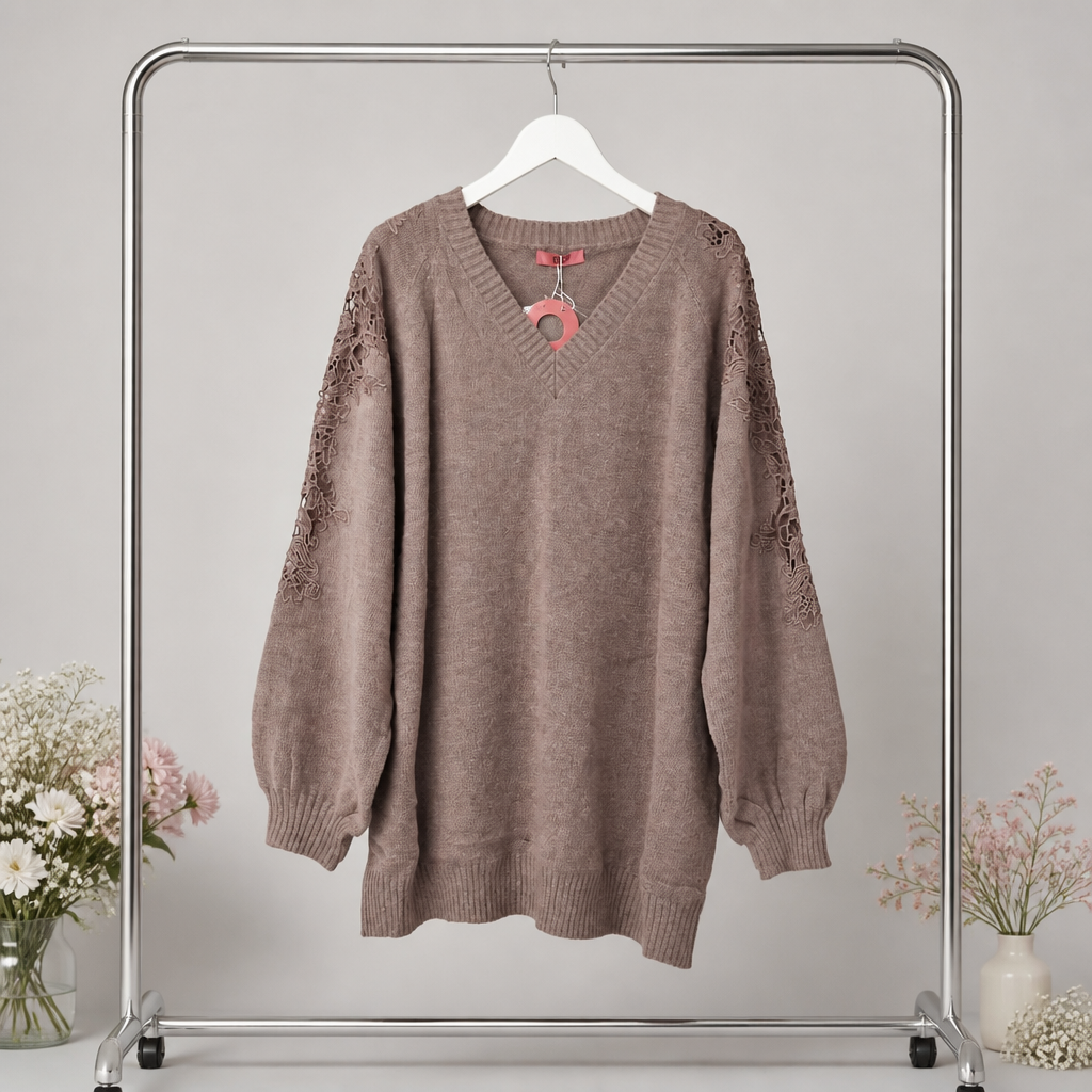 Longpulli mit Spitzendetail