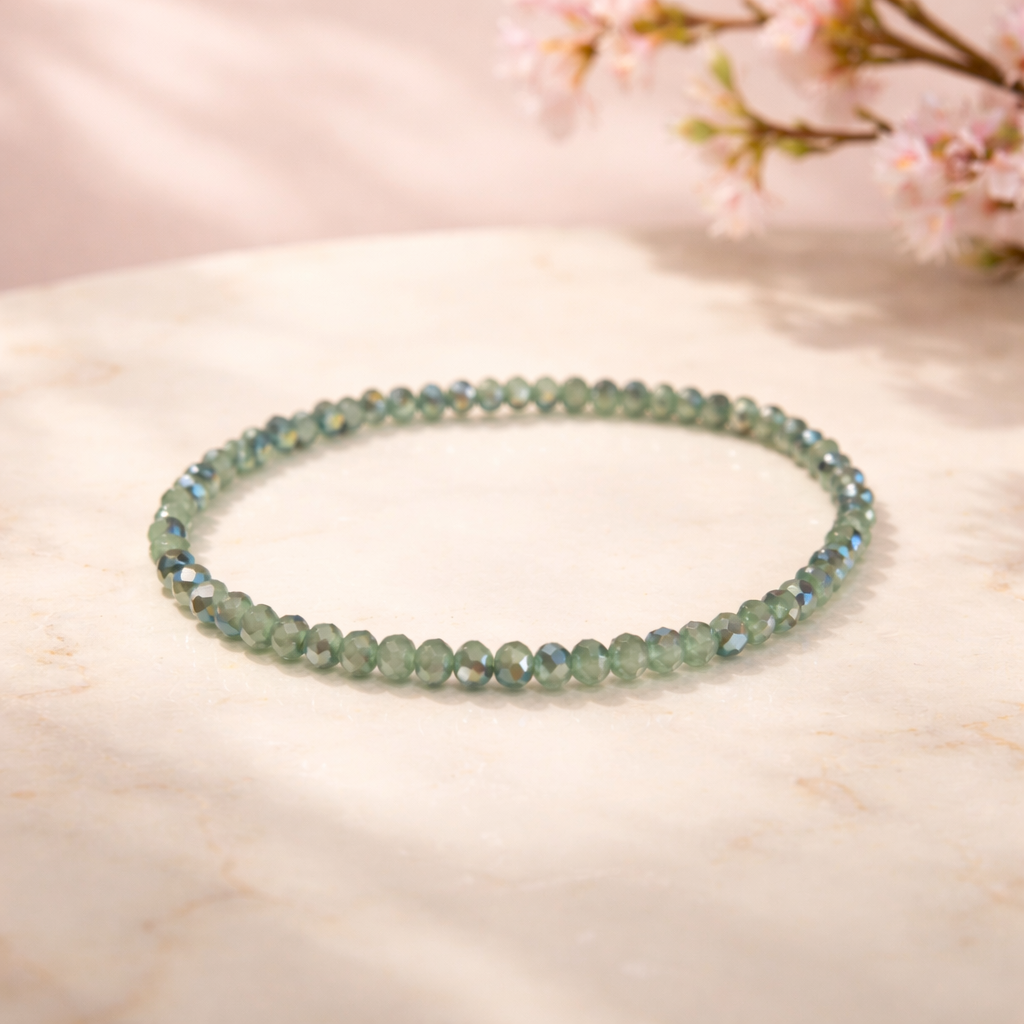 Armband aus geschliffen Glasperlen