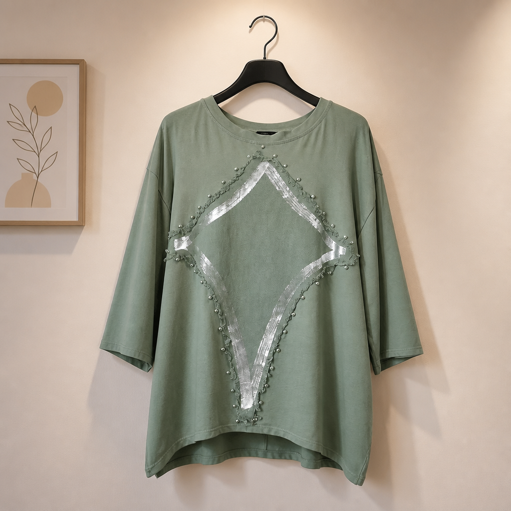 Shirt mit Perlen und Ornament
