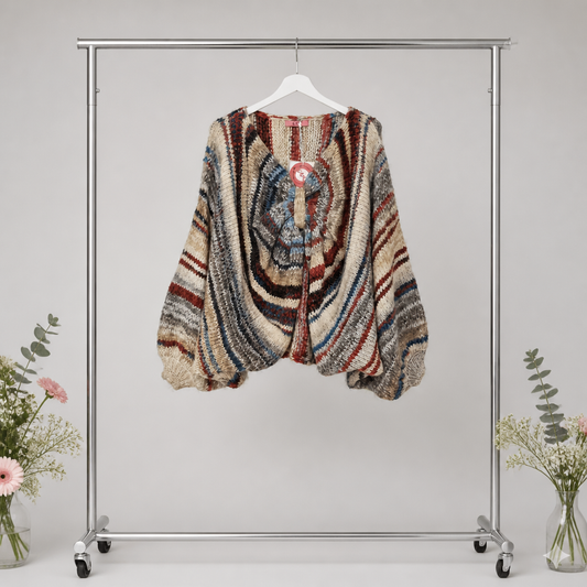 Strickpulli gestreift mit Raffung