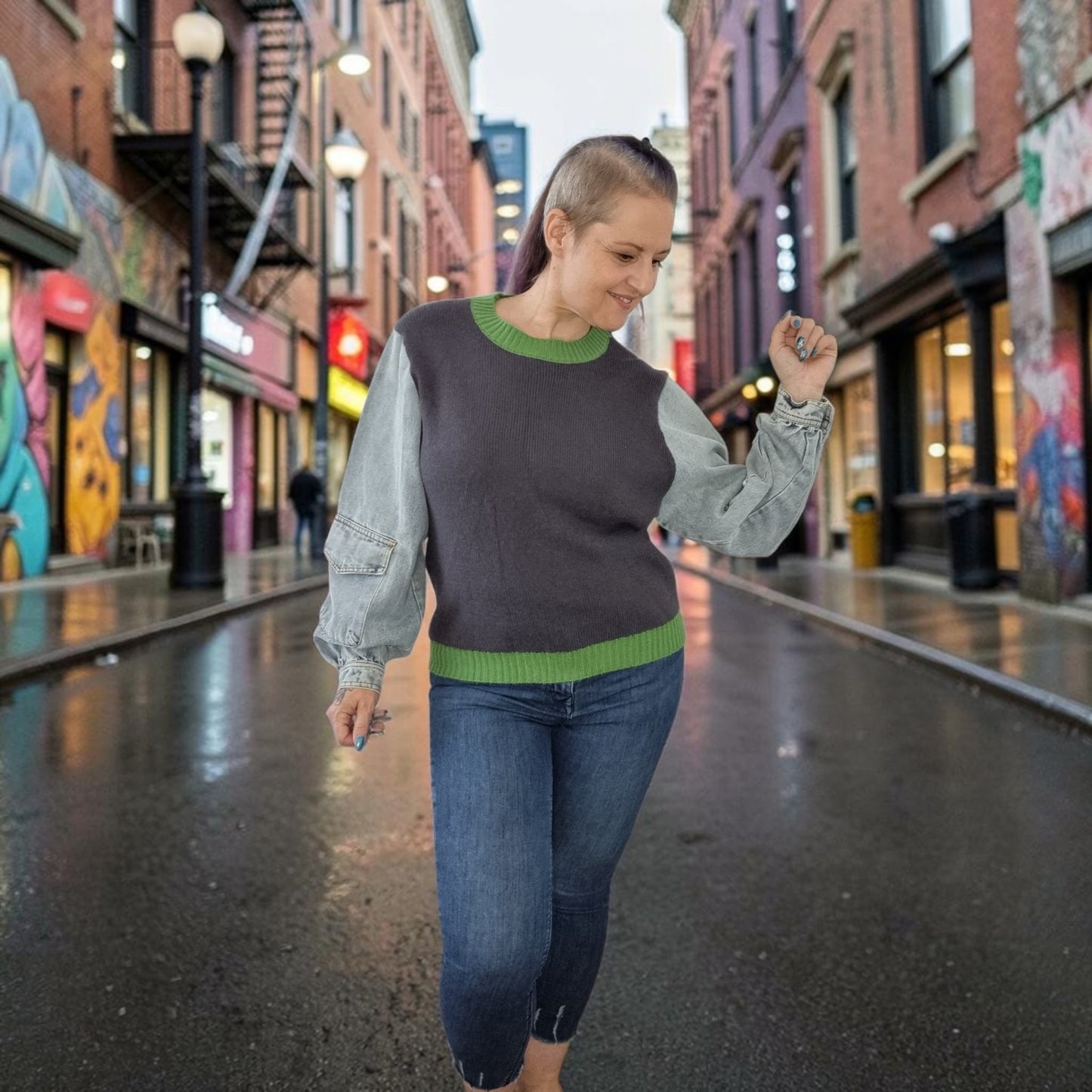 Strickpulli mit Jeansärmel