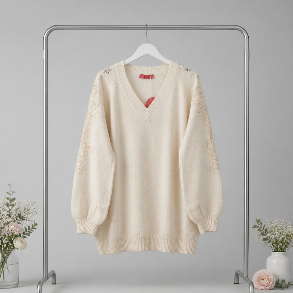 Longpulli mit Spitzendetail