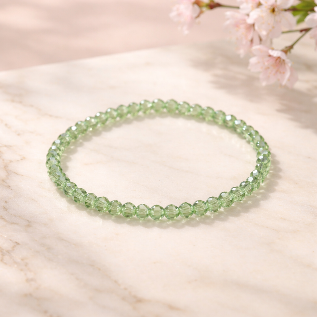 Armband aus geschliffen Glasperlen