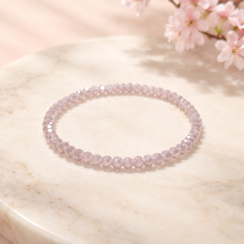 Armband aus geschliffen Glasperlen