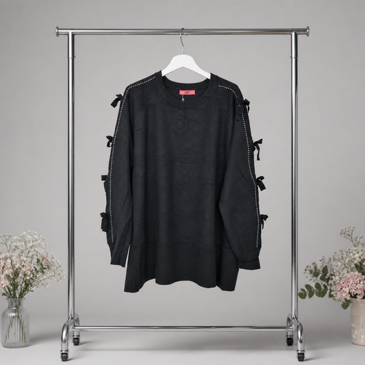 Strickpulli mit Cutouts und Schleifen